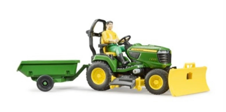 John Deere Ride On Mower /Trailer W’ Gardener